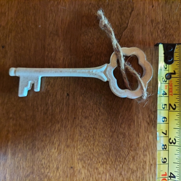 Decorative key - Picture 3 of 4